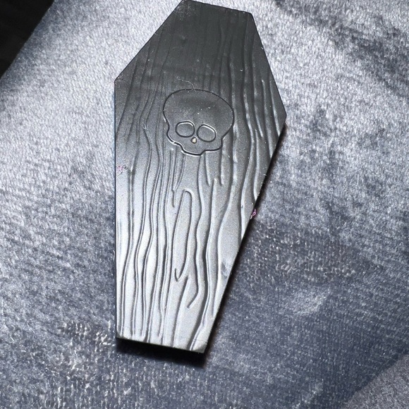 Monster High Coffin Bean Black Coffin Shaped Skull Center Coffee Table Only - Picture 1 of 2